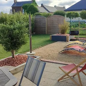 Maison Recente Avec Jardin. Hébergement de vacances Plourhan